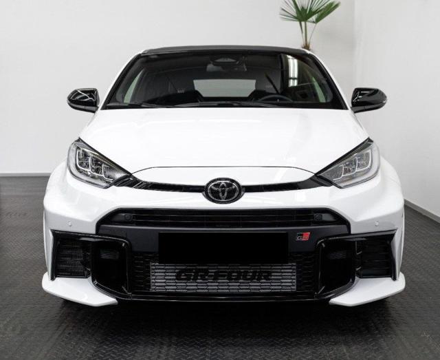 TOYOTA Yaris usata, con Airbag