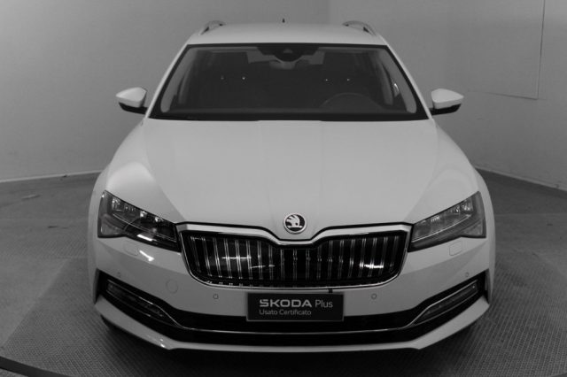 SKODA Superb usata, con Airbag