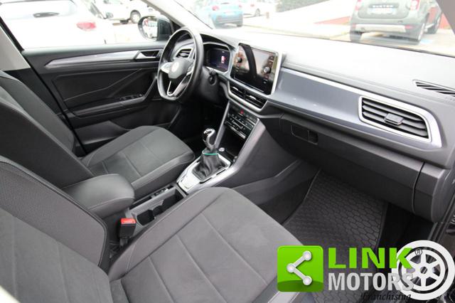 VOLKSWAGEN T-Roc usata 22