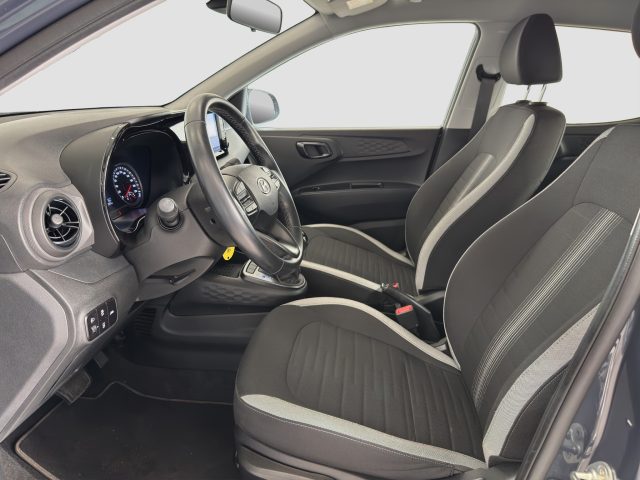 HYUNDAI i10 usata 8