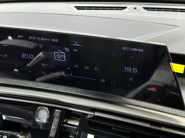 PEUGEOT 3008 usata, con Sensori di parcheggio posteriori