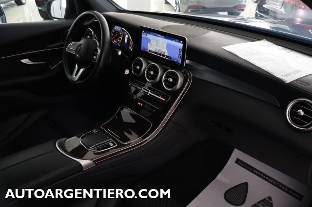 MERCEDES-BENZ GLC 300 usata, con Sensori di parcheggio anteriori