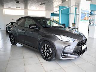 TOYOTA Yaris usata 2
