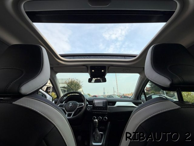 RENAULT Captur usata, con Autoradio