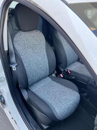 LANCIA Ypsilon usata, con Autoradio digitale