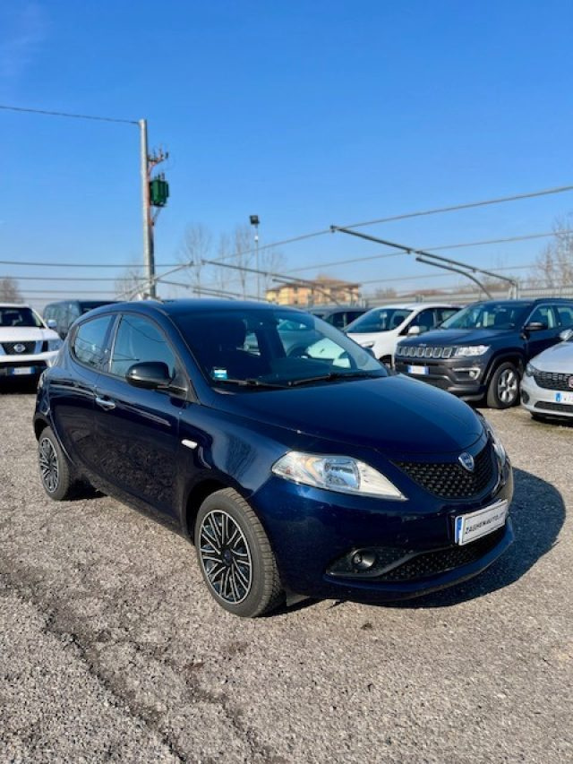 LANCIA Ypsilon usata, con ABS