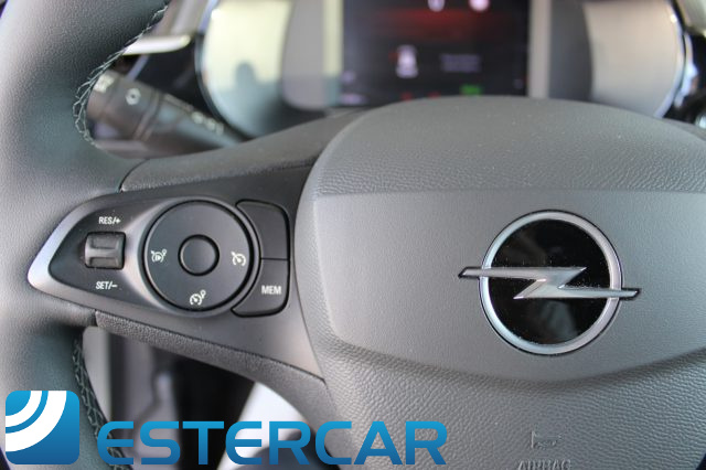 OPEL Corsa usata, con Touch screen