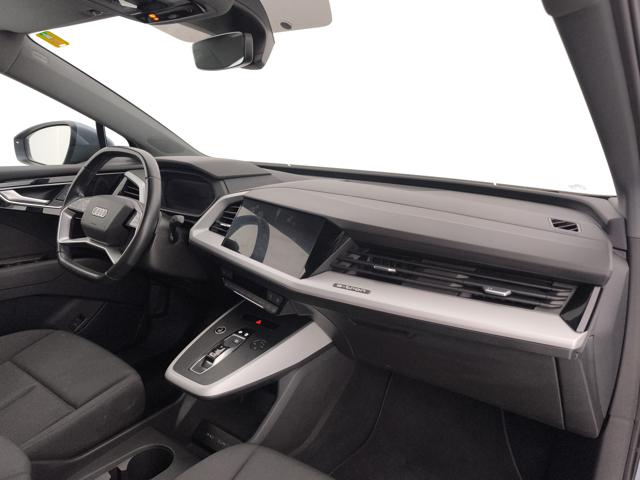 AUDI Q4 e-tron usata, con Sensori di parcheggio posteriori