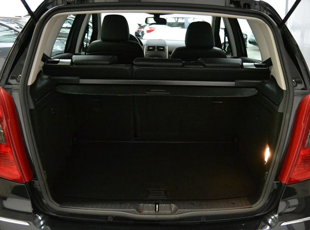 MERCEDES-BENZ A 160 usata, con Chiusura centralizzata