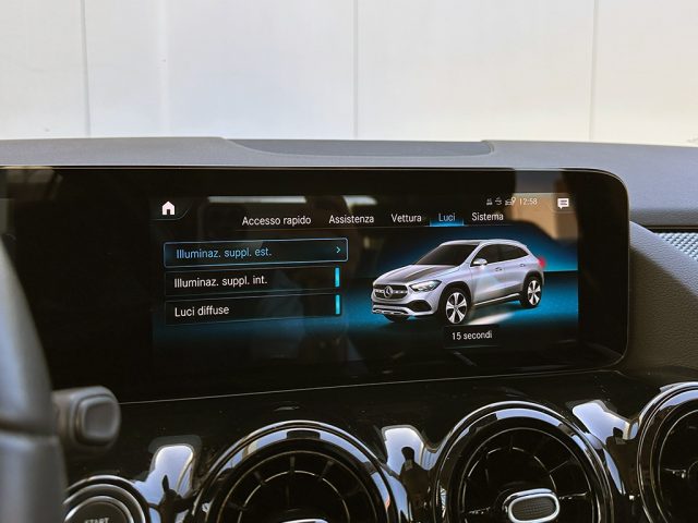 MERCEDES-BENZ GLA 200 usata, con Sedile posteriore sdoppiato