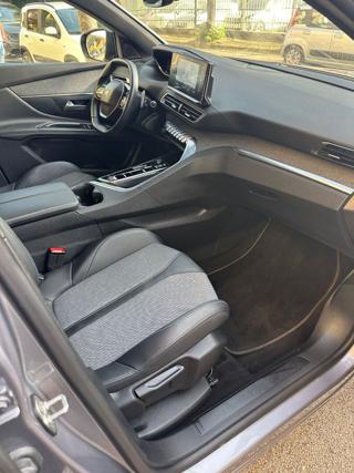 PEUGEOT 3008 usata, con USB