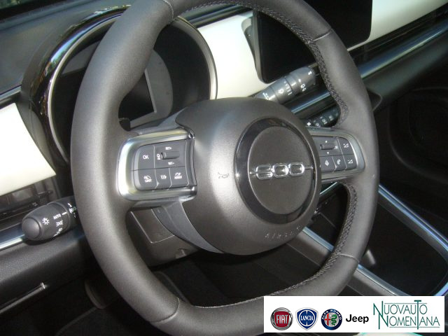 FIAT 600 usata, con Leve al volante