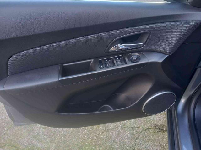 CHEVROLET Cruze usata, con Airbag testa