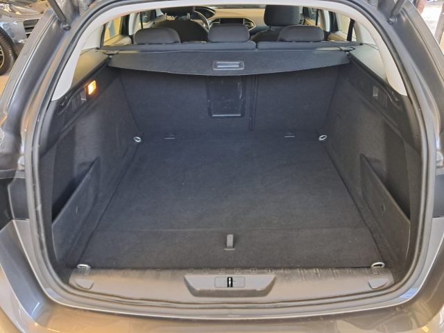PEUGEOT 308 usata, con Boardcomputer