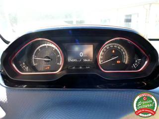 PEUGEOT 2008 usata, con Sistema di navigazione