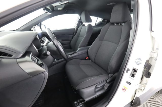 TOYOTA C-HR usata 2