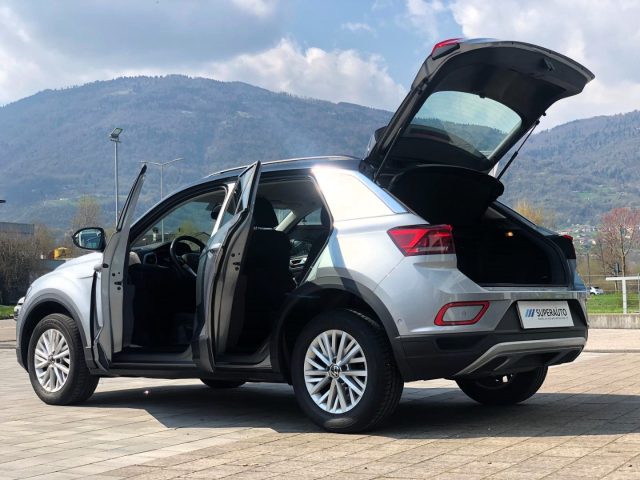 VOLKSWAGEN T-Roc usata, con Telecamera per parcheggio assistito