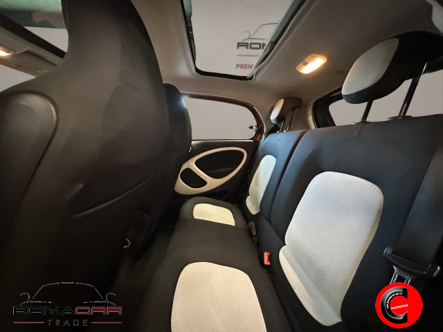 SMART ForFour usata, con USB