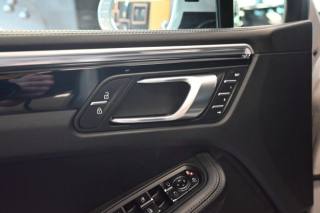 PORSCHE Macan usata 40