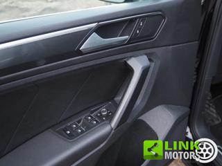 VOLKSWAGEN Tiguan usata, con Specchietti laterali elettrici