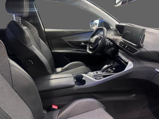 PEUGEOT 5008 usata, con Airbag