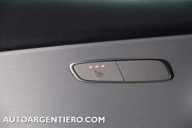 MERCEDES-BENZ E 200 usata, con Climatizzatore