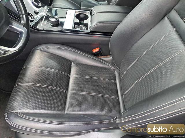 LAND ROVER Range Rover Velar usata, con Chiusura centralizzata