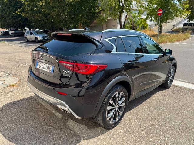 INFINITI QX30 usata, con Alzacristalli elettrici