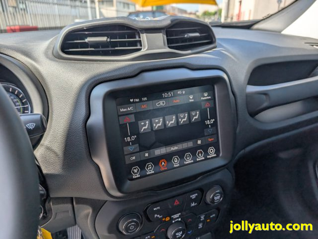 JEEP Renegade usata, con USB
