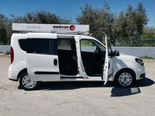 FIAT Doblo usata, con Sedile posteriore sdoppiato