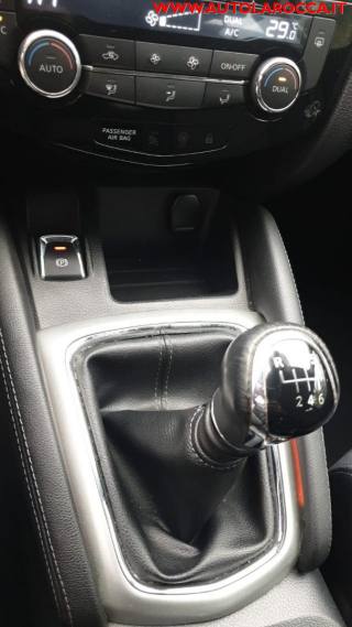 NISSAN Qashqai usata, con Boardcomputer