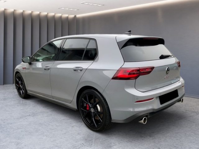 VOLKSWAGEN Golf usata, con Airbag laterali