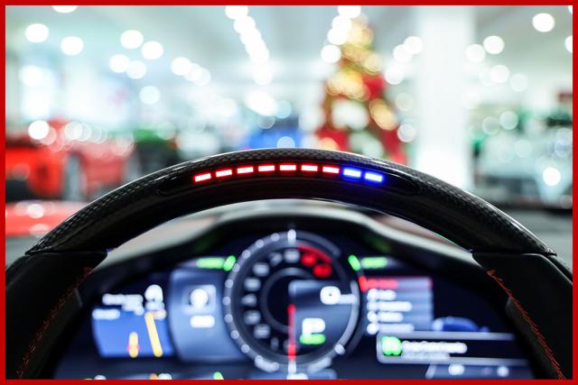 FERRARI SF90 usata, con USB