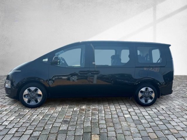 HYUNDAI Staria usata, con Airbag laterali