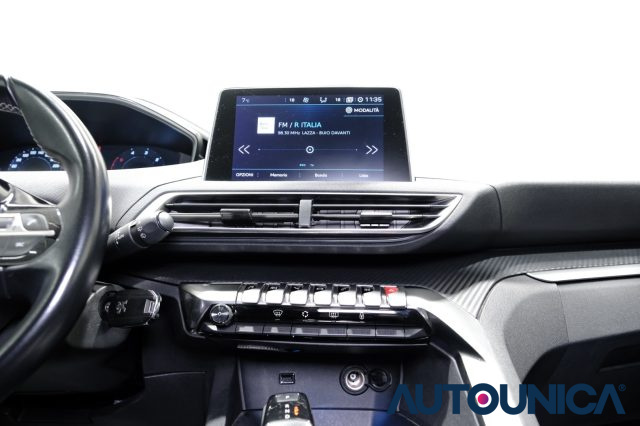 PEUGEOT 3008 usata, con Bracciolo