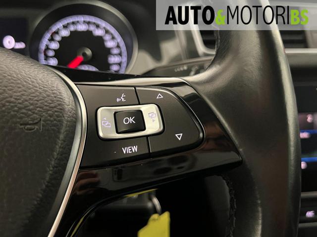 VOLKSWAGEN Golf usata, con Touch screen