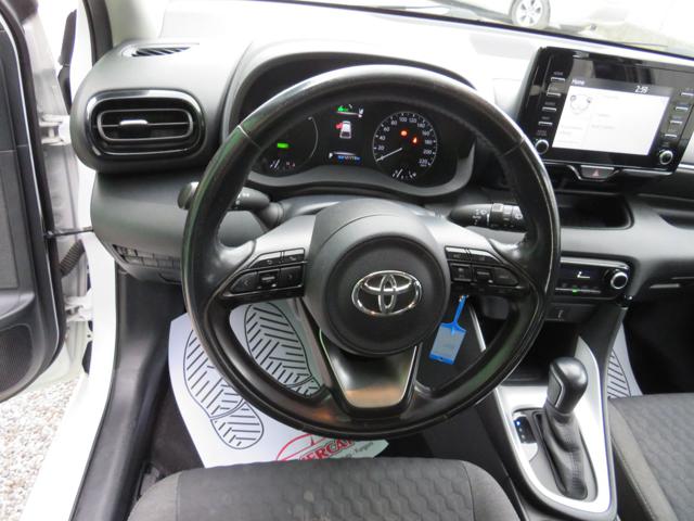 TOYOTA Yaris usata, con Bluetooth