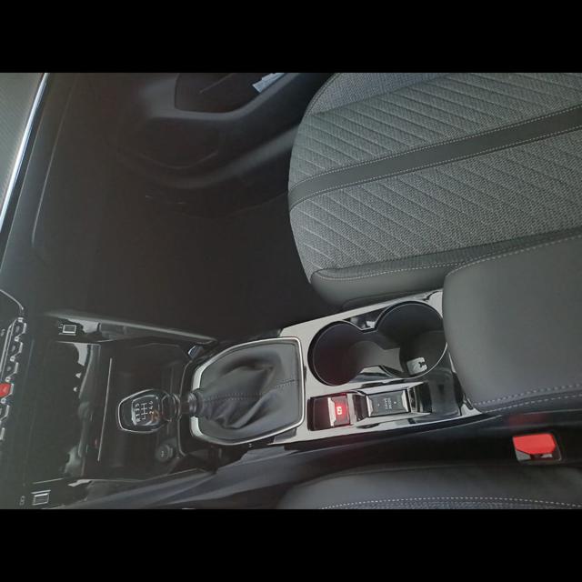 PEUGEOT 208 usata, con Autoradio