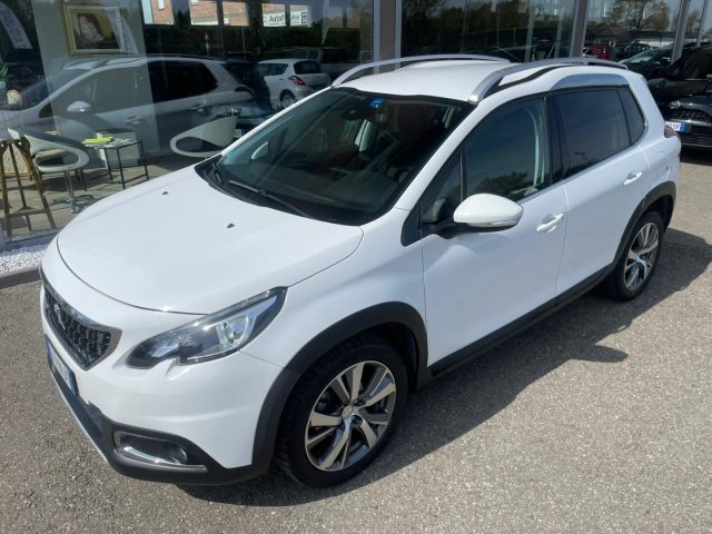PEUGEOT 2008 usata, con Airbag