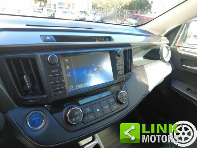 TOYOTA RAV 4 usata, con Sistema di navigazione