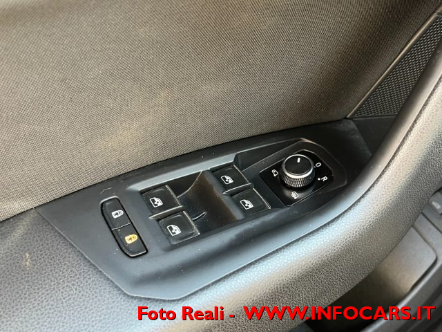 VOLKSWAGEN Touareg usata, con Controllo elettronico della corsia