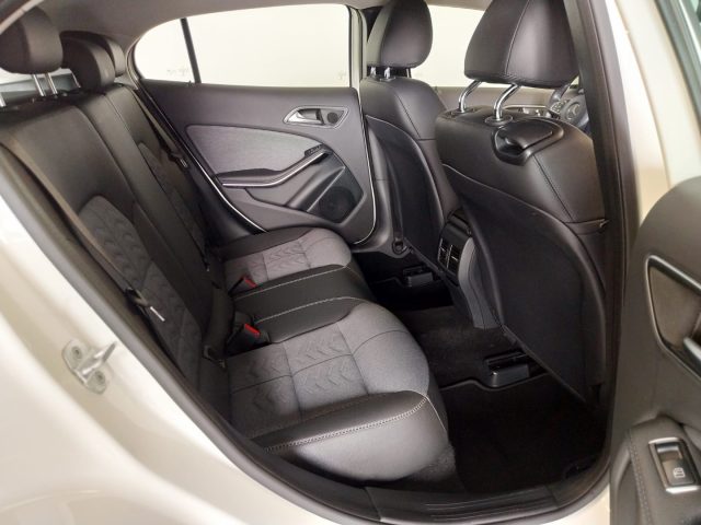 MERCEDES-BENZ GLA 200 usata, con Sedili sportivi
