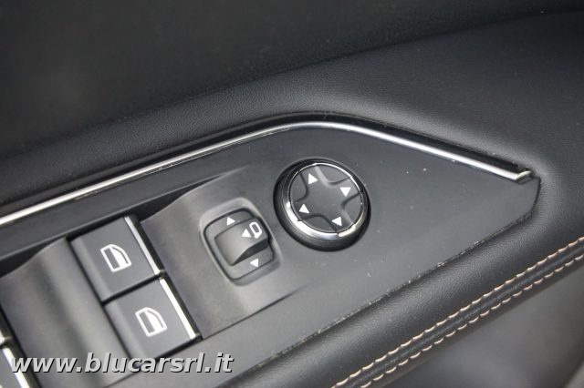 PEUGEOT 5008 usata, con Riconoscimento dei segnali stradali