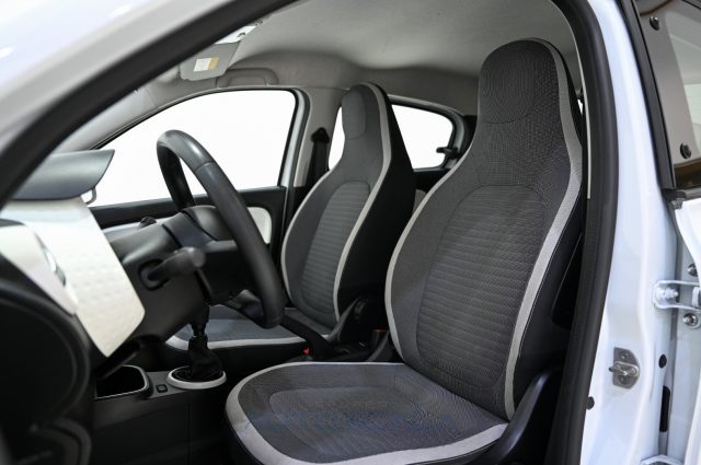 RENAULT Twingo usata, con Autoradio