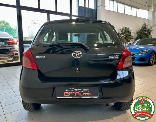 TOYOTA Yaris usata, con Alzacristalli elettrici
