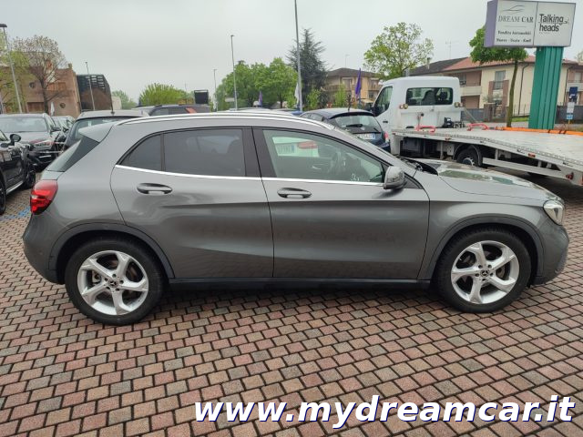 MERCEDES-BENZ GLA 220 usata 39