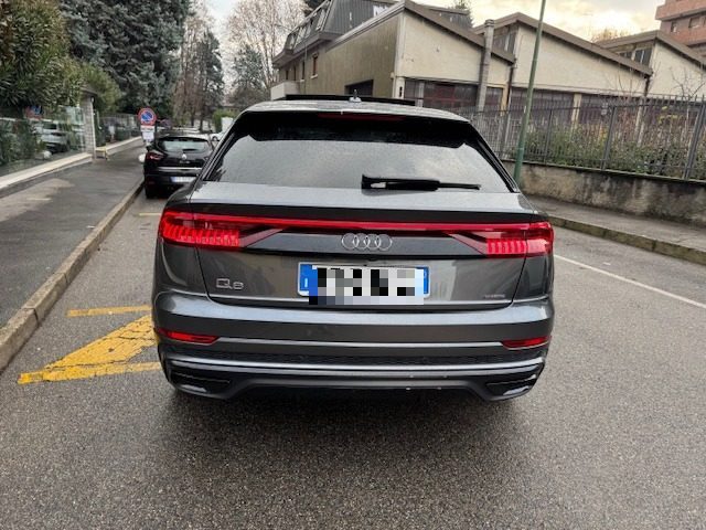 AUDI Q8 usata, con Autoradio