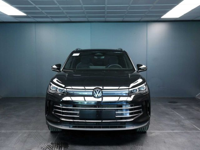 VOLKSWAGEN Tiguan usata, con Boardcomputer