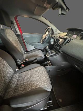 LANCIA Ypsilon usata, con Airbag