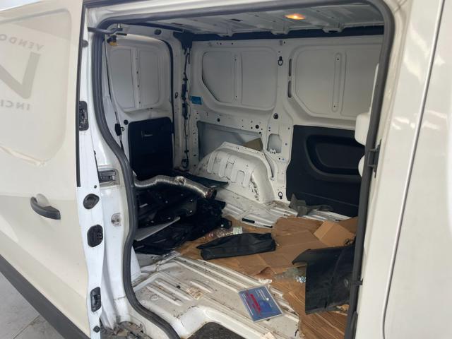 RENAULT Trafic usata 17